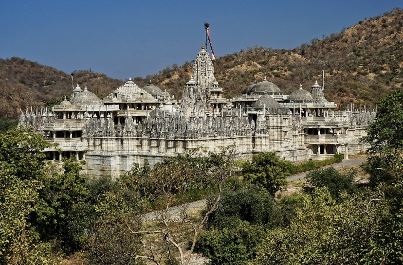 Look of the temple, surrounded by Aravali hills