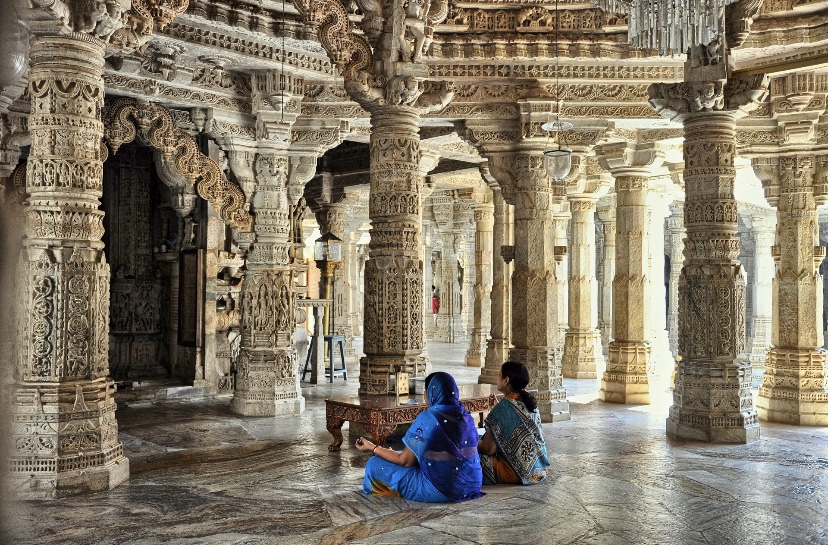 Serene environment inside Ranakpur Jain temple