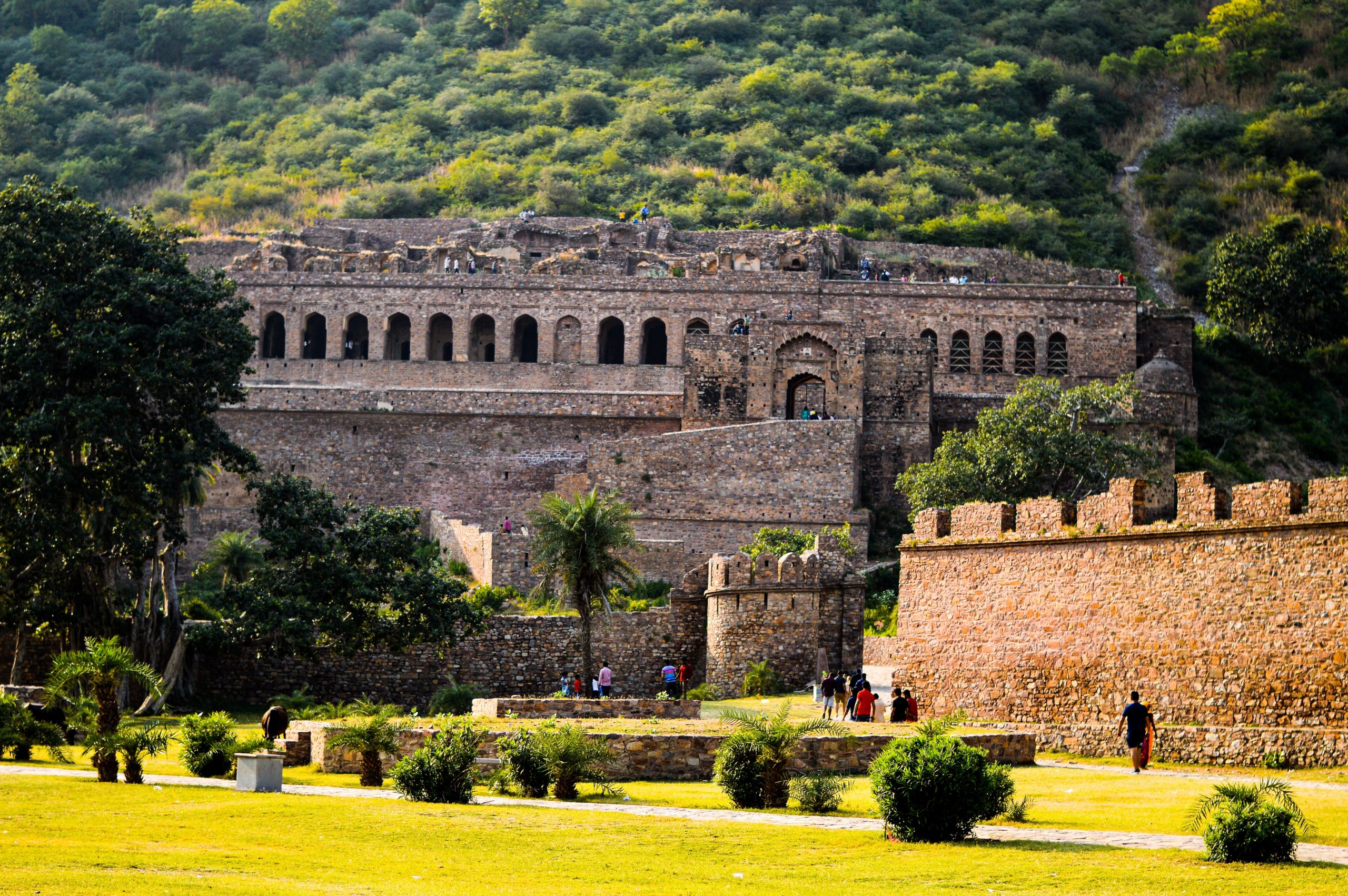 Trip to the haunted Bhangarh fort