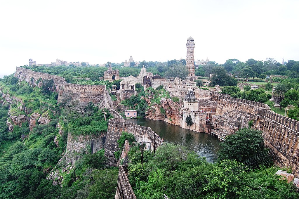 Discover these 10 stunning Forts in Rajasthan(1)